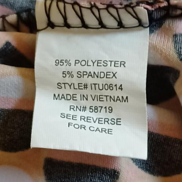 EUC! NY Collection Woman Geometric Blouse Size 2X - Picture 6 of 7